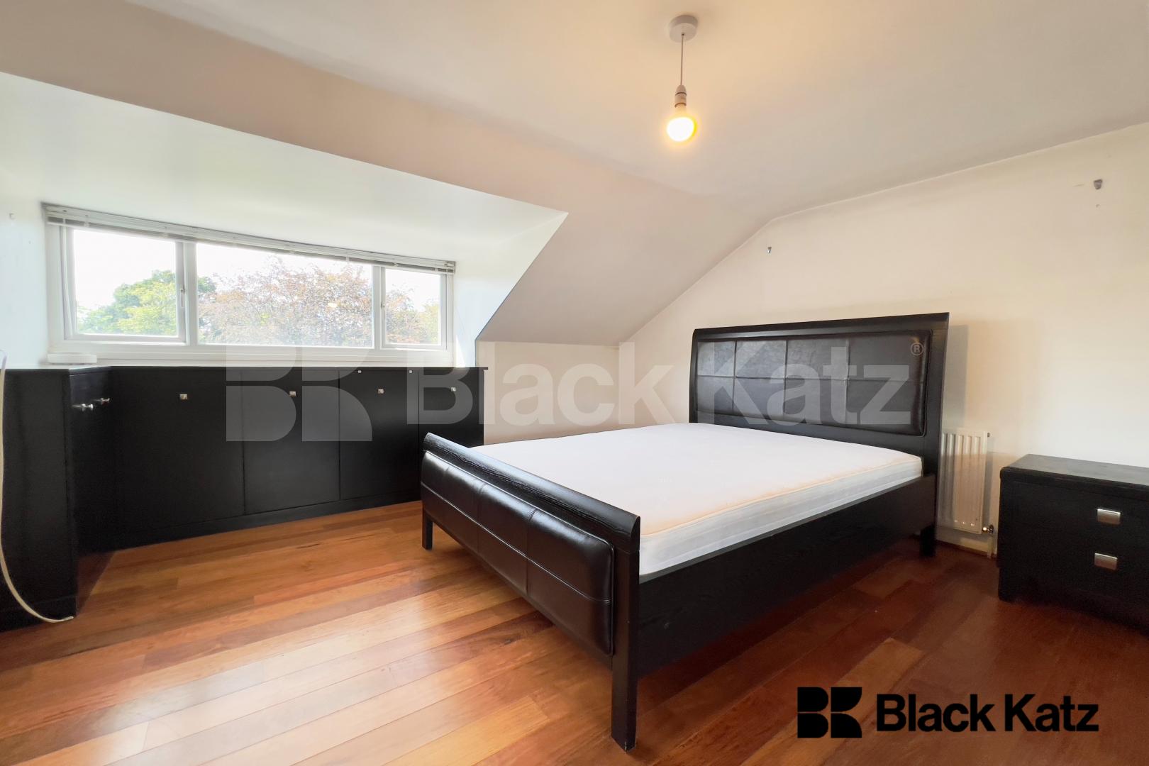 Superb 4 Bed with over 2050 Sq. Ft. of living & entertaining space Rockwell Gardens , Dulwich / Crystal Palace / Gipsy Hill Borders